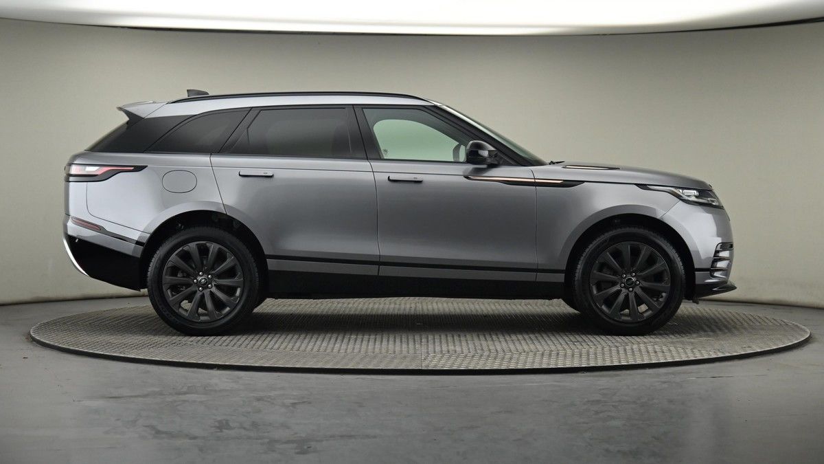 Land Rover Range Rover Velar Image 27