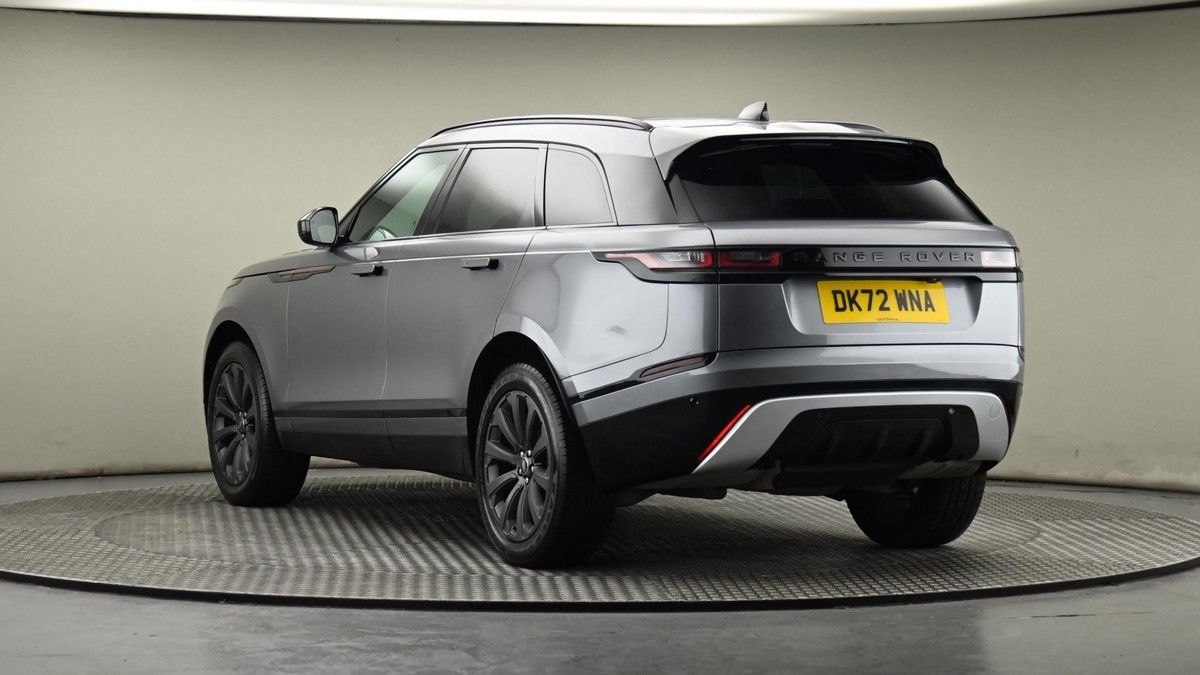 Land Rover Range Rover Velar Image 24