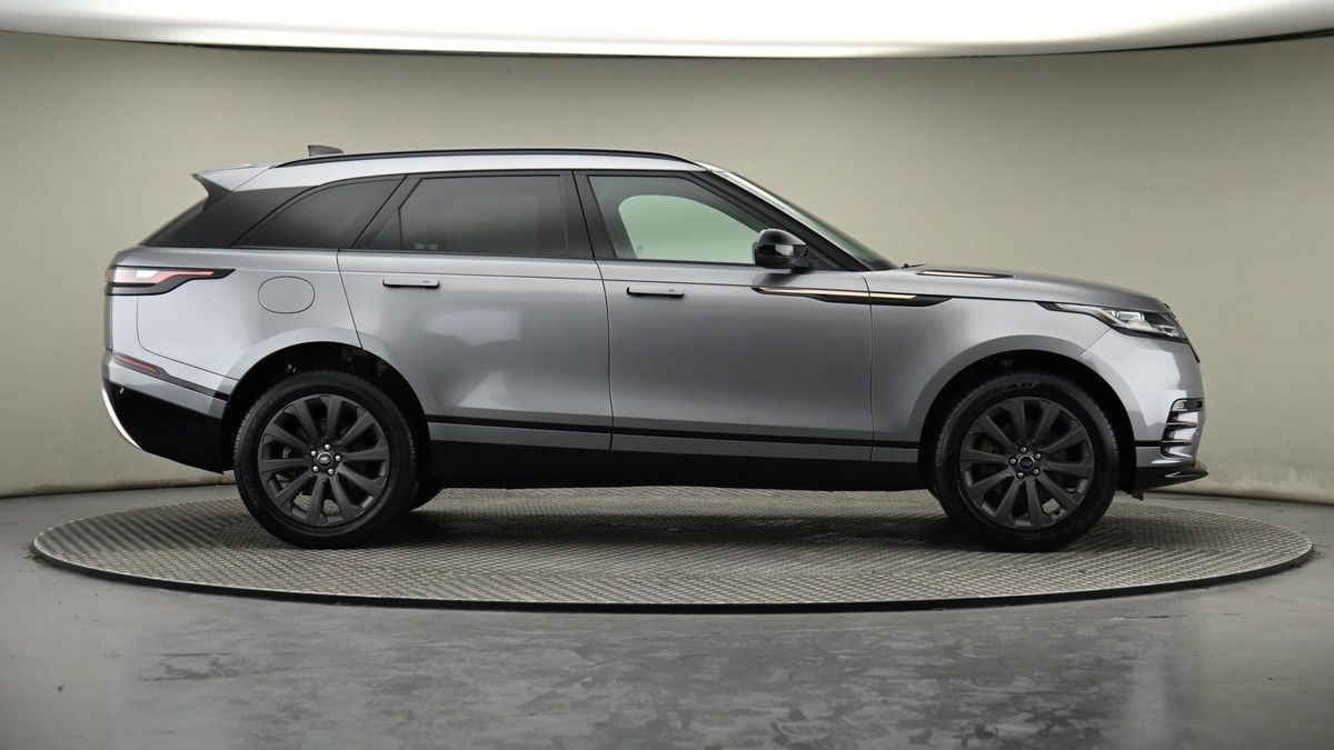 Land Rover Range Rover Velar Image 27