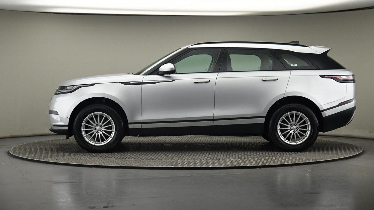 Land Rover Range Rover Velar Image 23