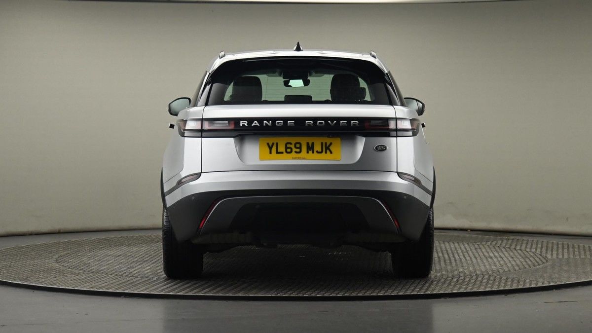 Land Rover Range Rover Velar Image 25