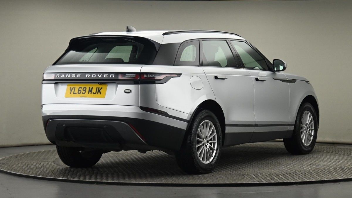 Land Rover Range Rover Velar Image 26