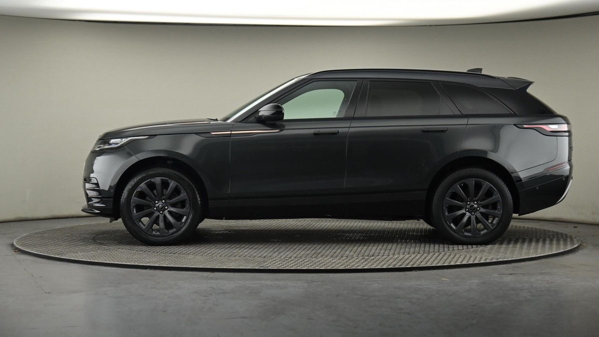 Land Rover Range Rover Velar Image 23