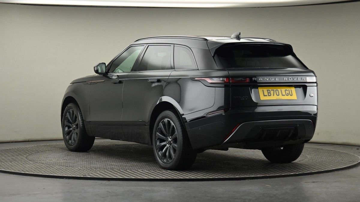 Land Rover Range Rover Velar Image 24