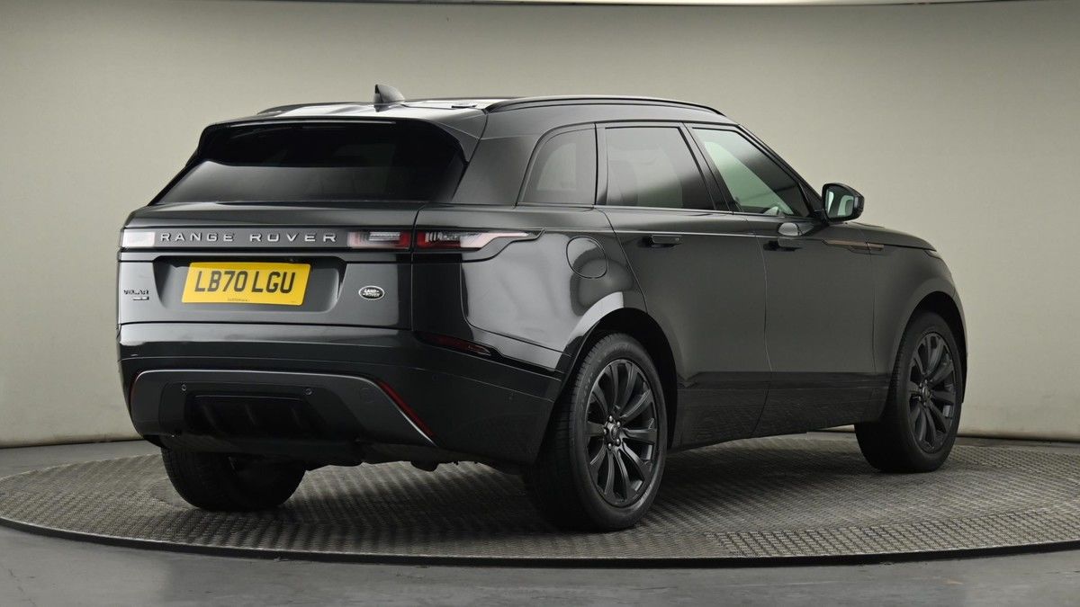 Land Rover Range Rover Velar Image 26