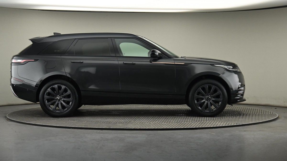 Land Rover Range Rover Velar Image 27