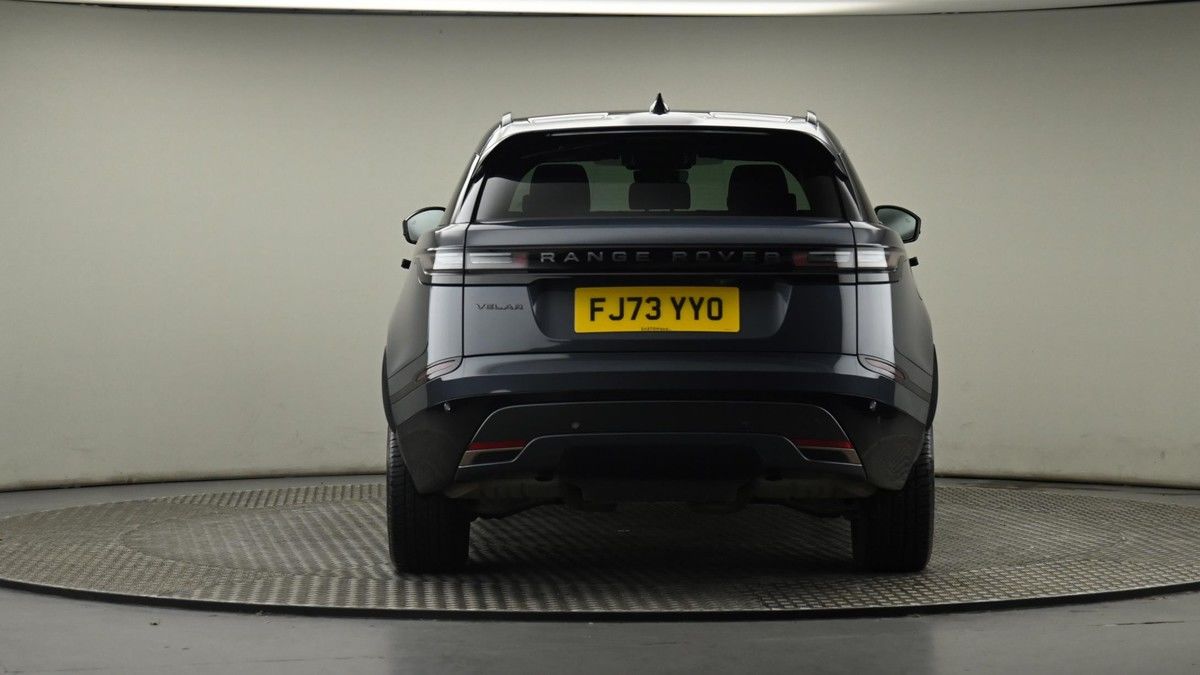 Land Rover Range Rover Velar Image 25