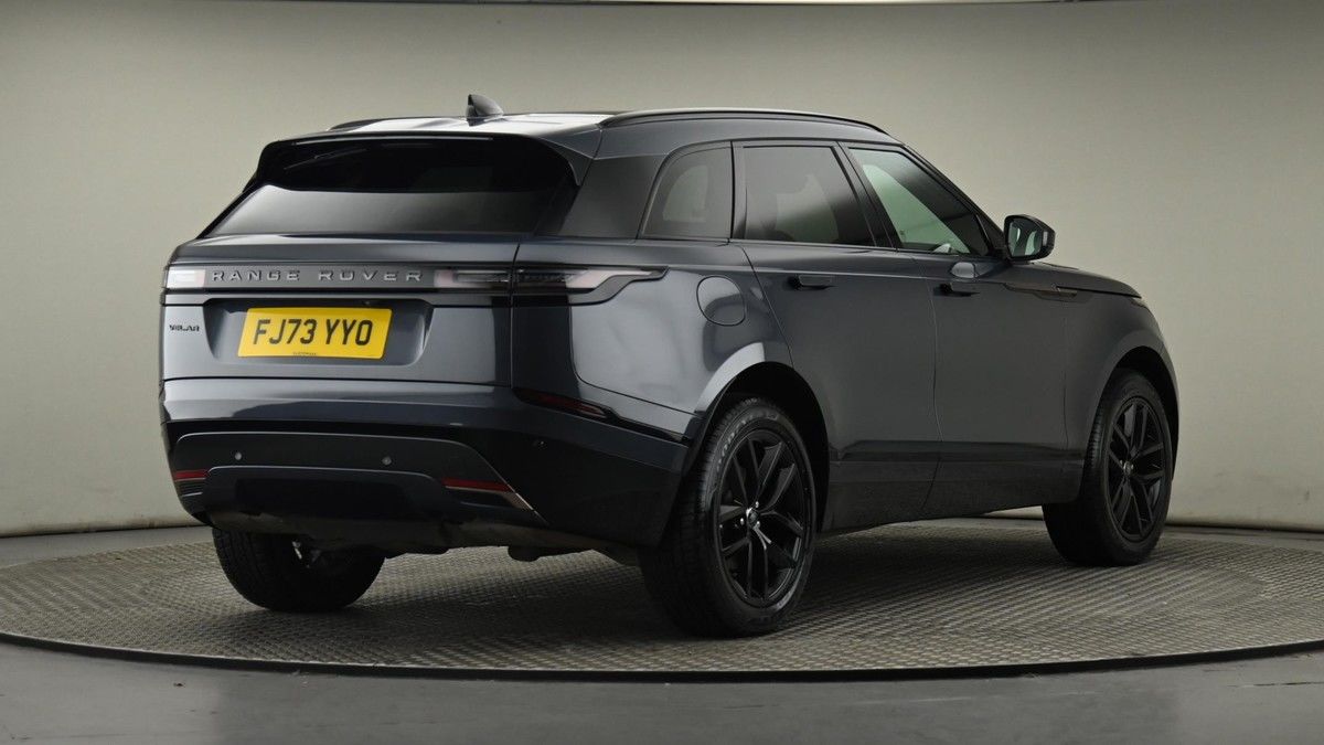 Land Rover Range Rover Velar Image 26