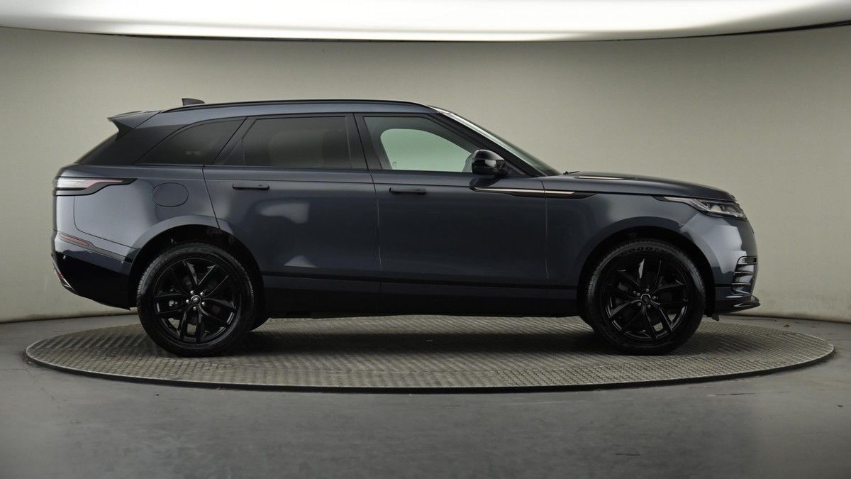 Land Rover Range Rover Velar Image 27