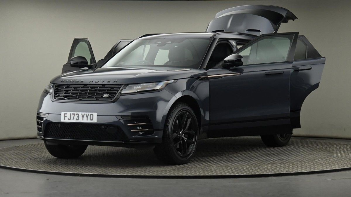 Land Rover Range Rover Velar Image 28