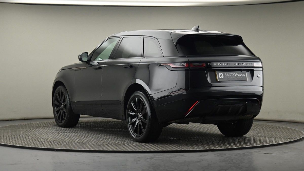 Land Rover Range Rover Velar Image 24