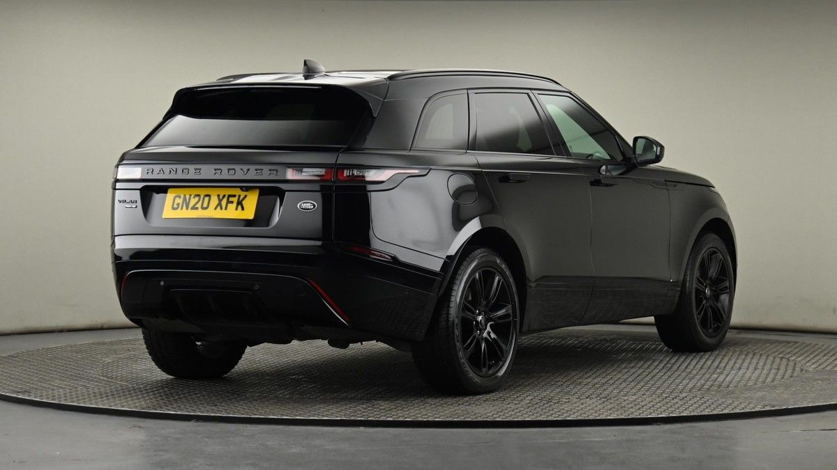 Land Rover Range Rover Velar Image 26