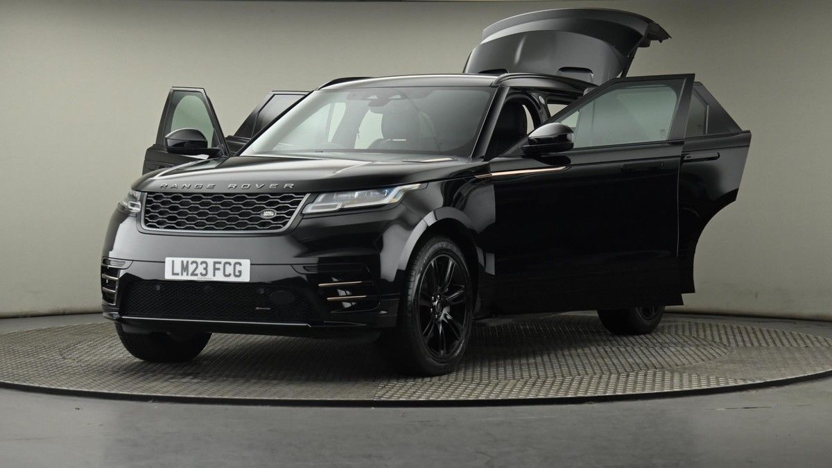 Land Rover Range Rover Velar Image 28