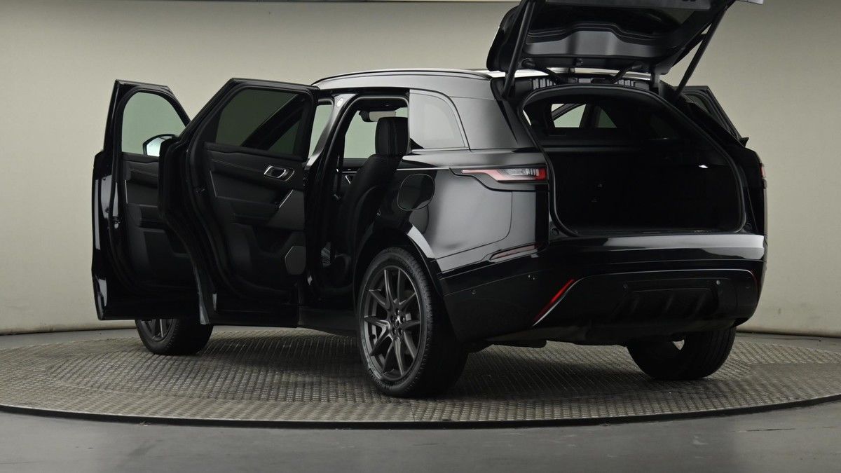 Land Rover Range Rover Velar Image 29