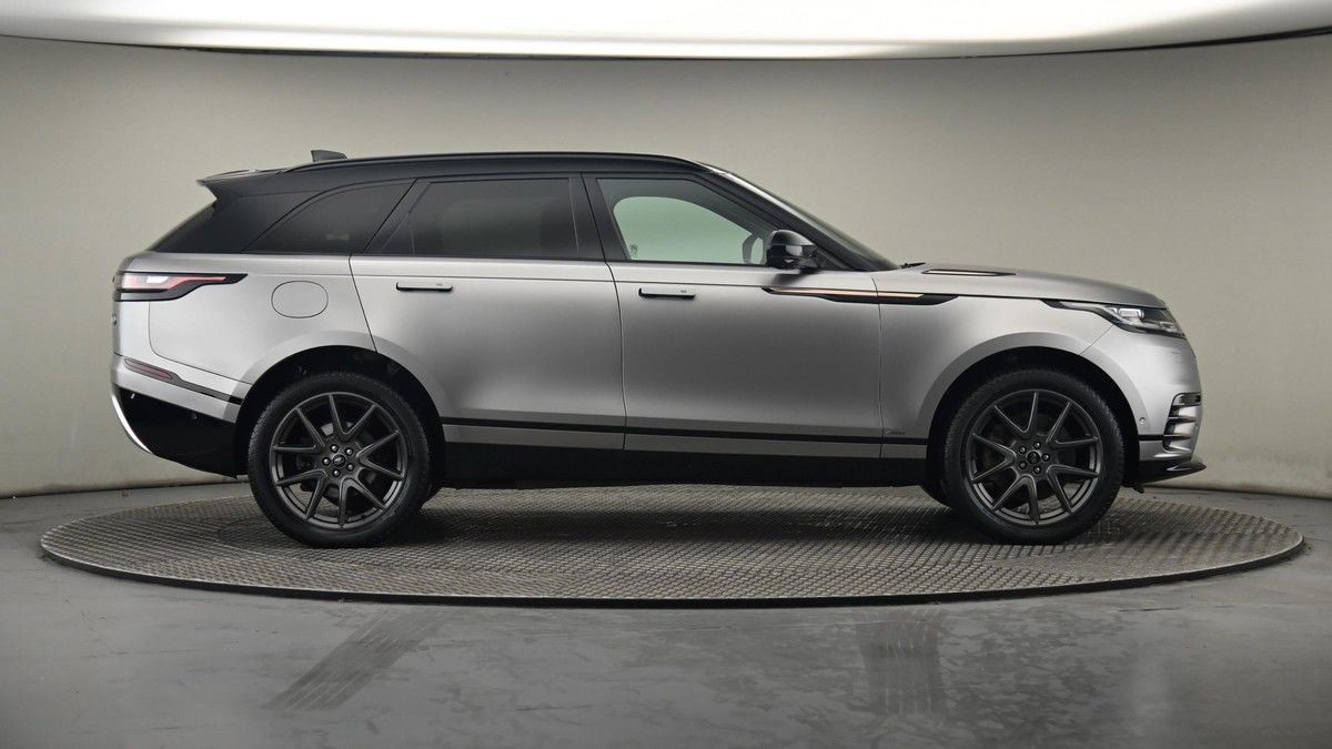 More views of Land Rover Range Rover Velar