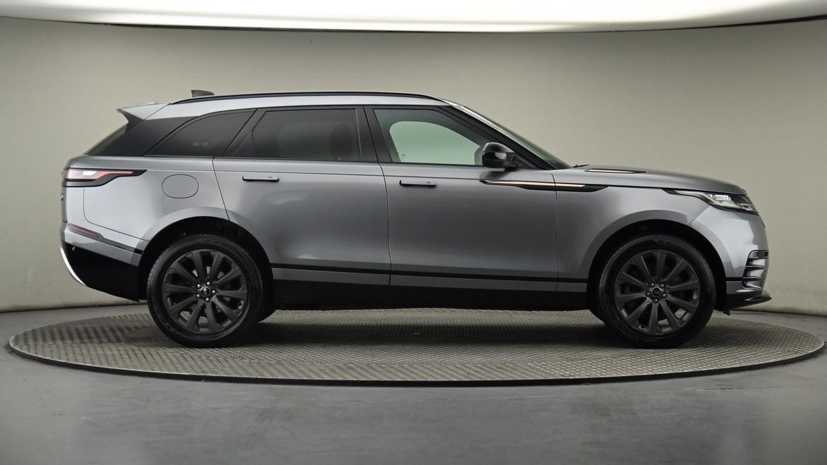 Land Rover Range Rover Velar Image 26