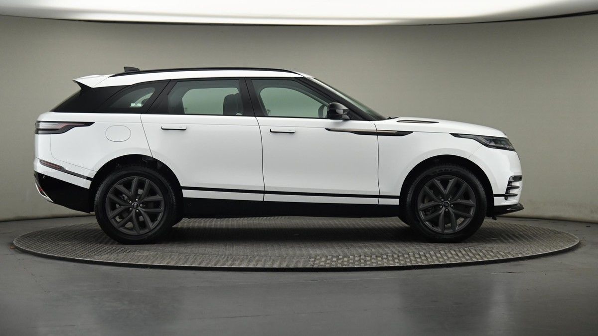 Land Rover Range Rover Velar Image 27