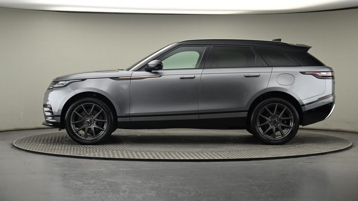 Land Rover Range Rover Velar Image 23