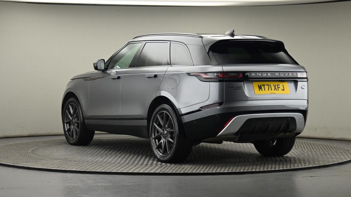 Land Rover Range Rover Velar Image 24