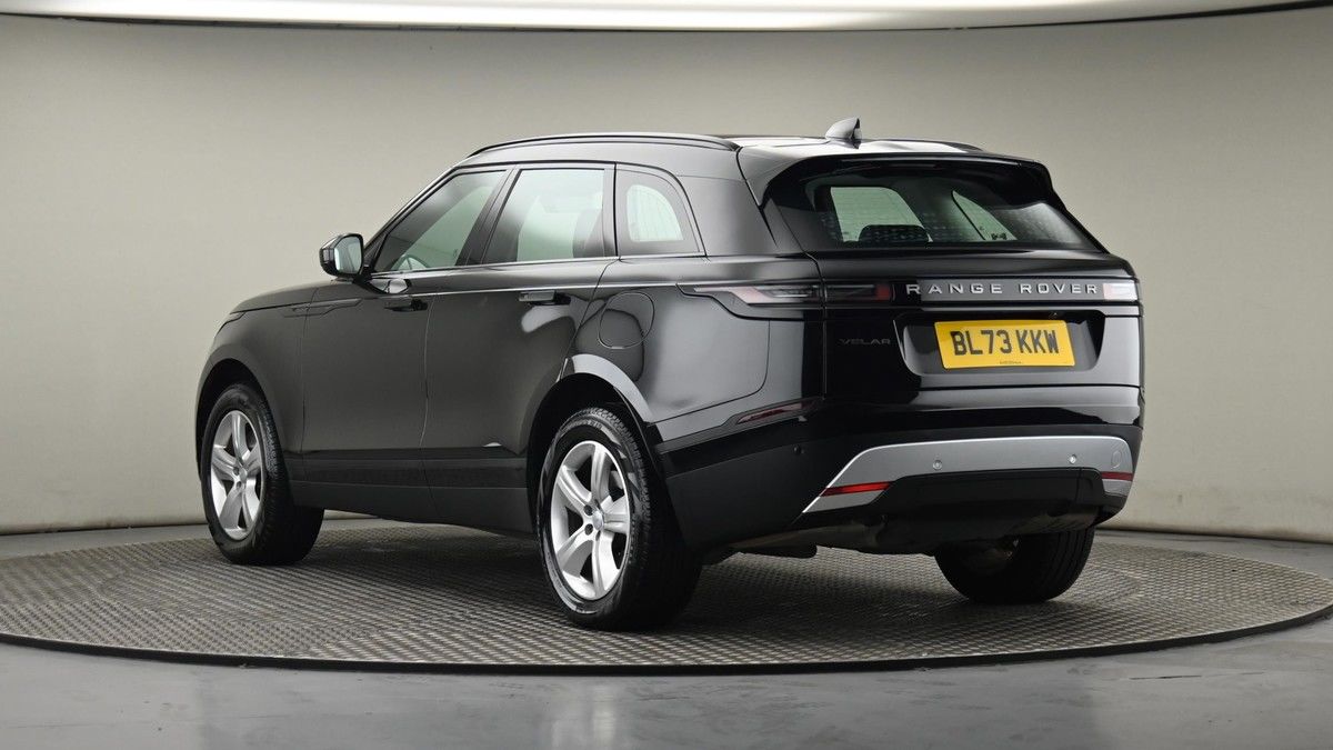 Land Rover Range Rover Velar Image 24