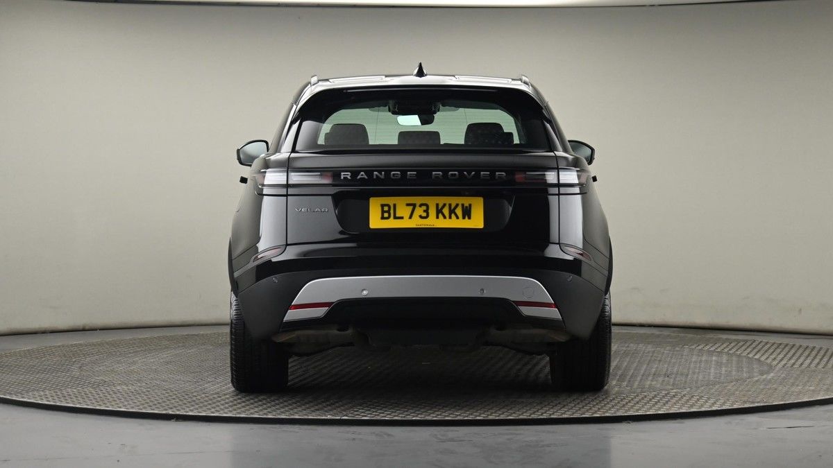 Land Rover Range Rover Velar Image 25