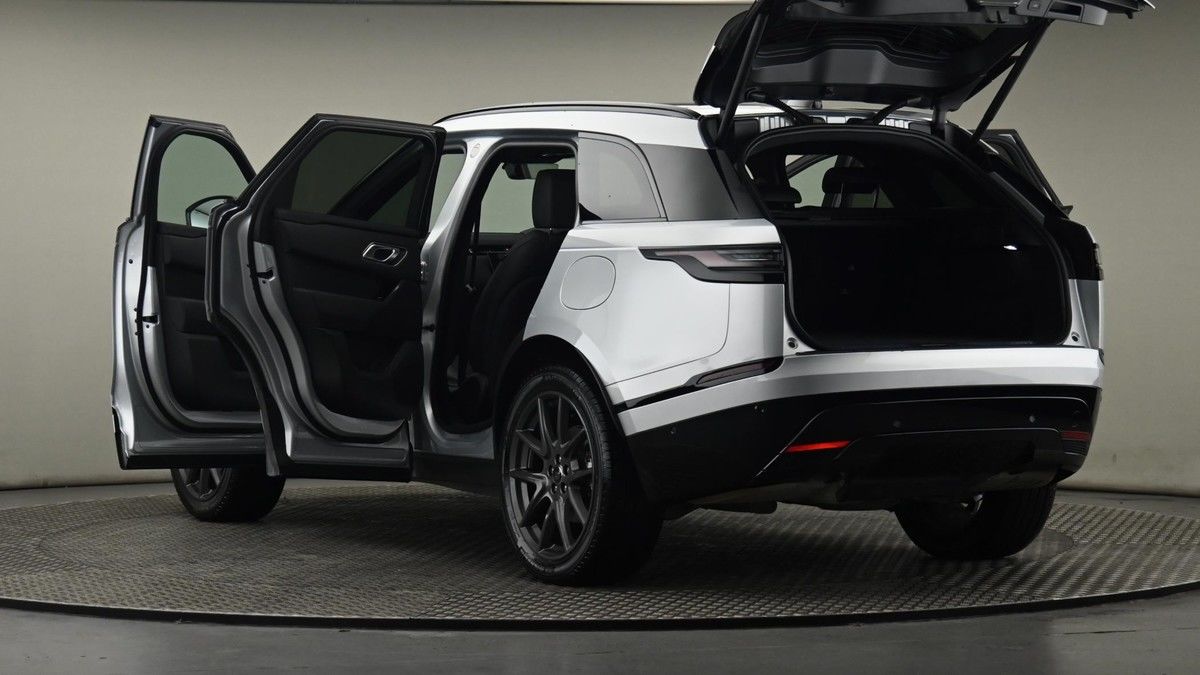 More views of Land Rover Range Rover Velar