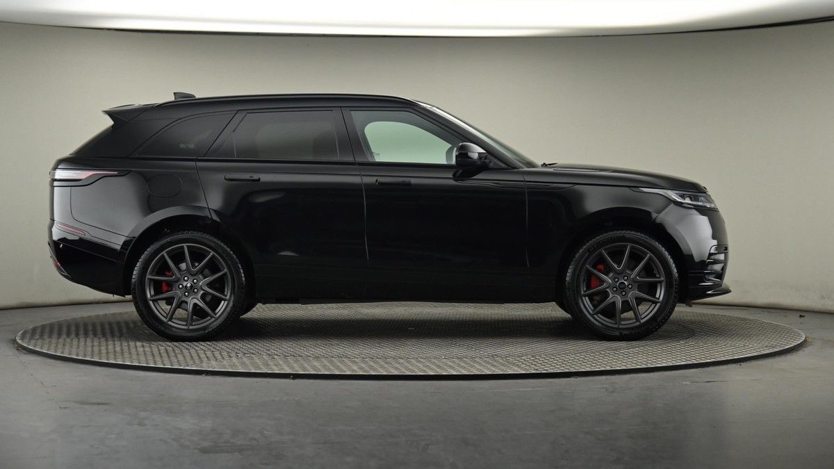 Land Rover Range Rover Velar Image 27