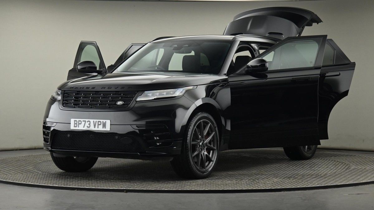 Land Rover Range Rover Velar Image 28