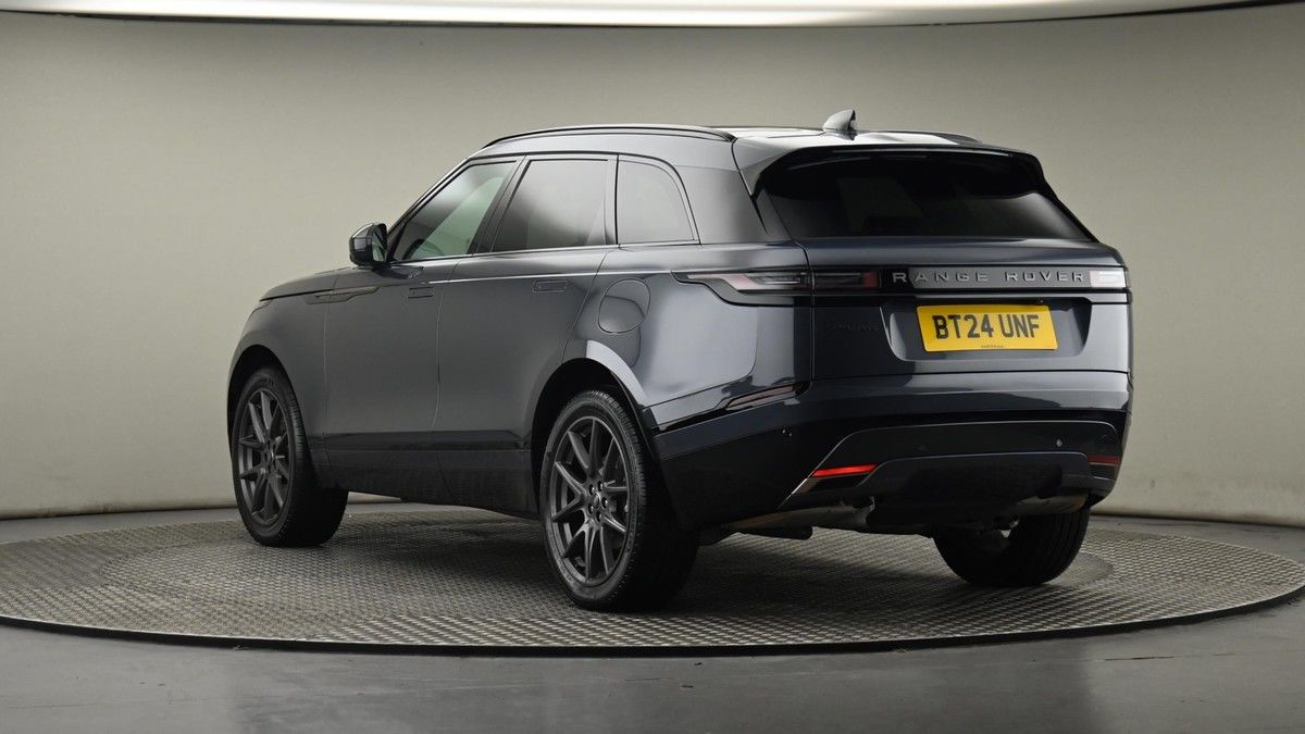 Land Rover Range Rover Velar Image 24