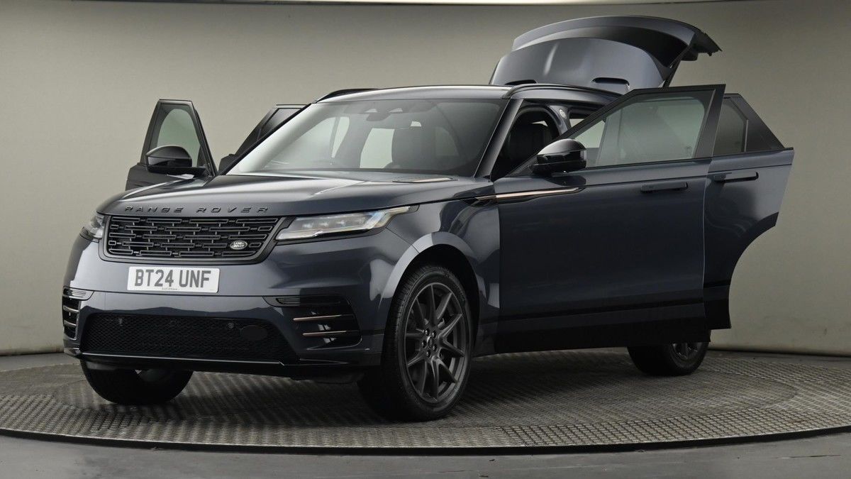 Land Rover Range Rover Velar Image 28