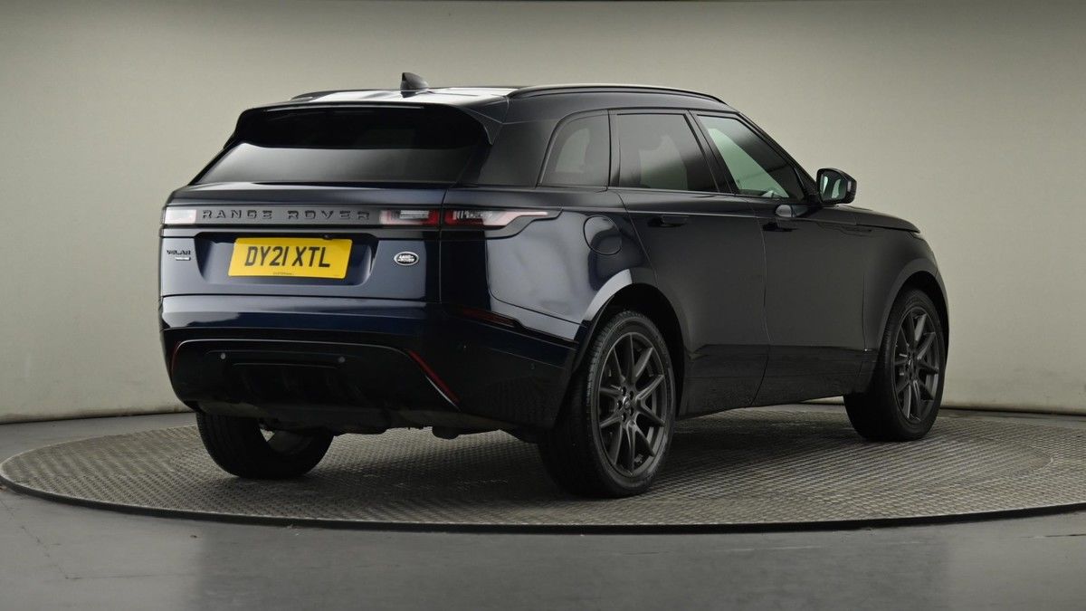 Land Rover Range Rover Velar Image 26