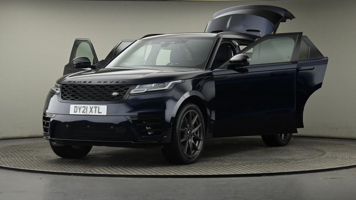 Land Rover Range Rover Velar Image 28