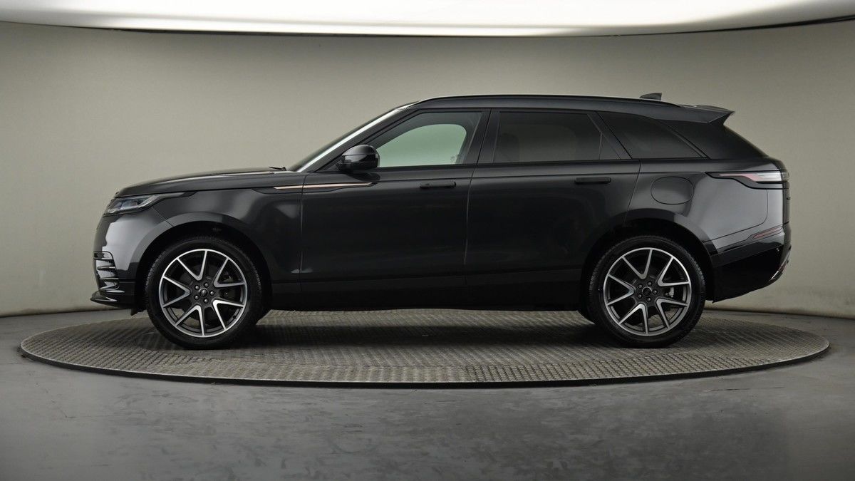 Land Rover Range Rover Velar Image 23