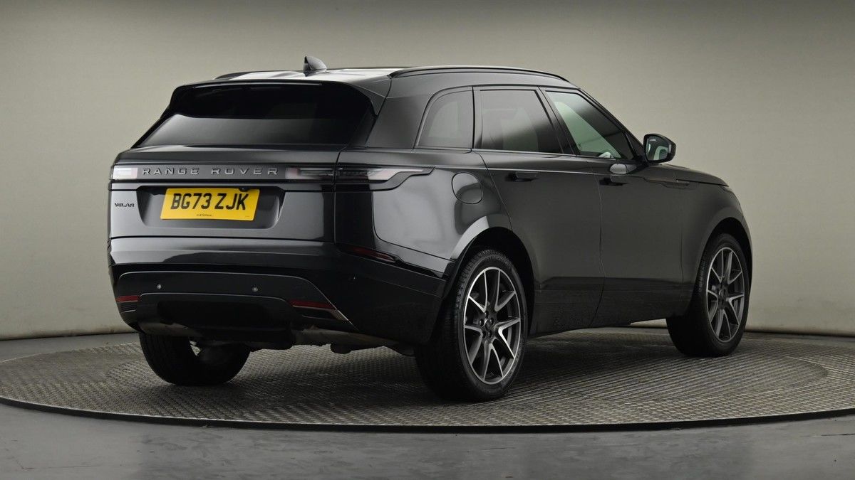 Land Rover Range Rover Velar Image 26