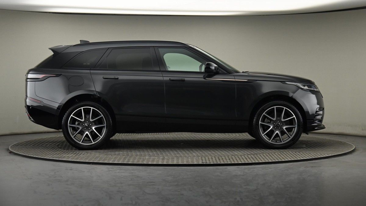 Land Rover Range Rover Velar Image 27