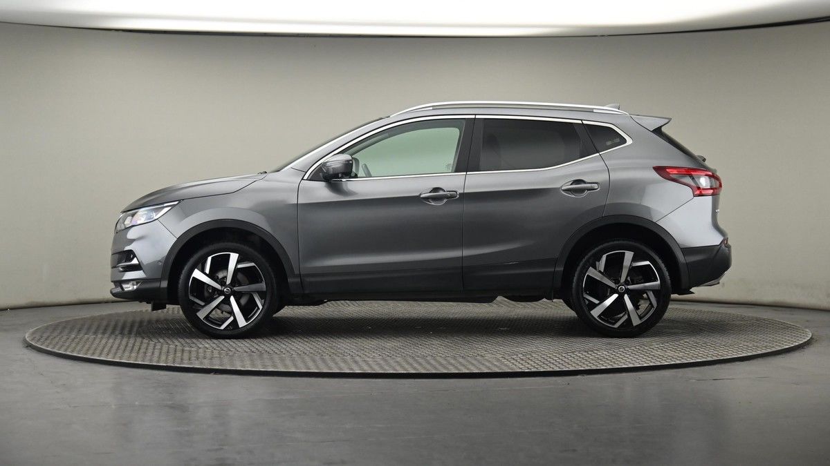 More views of Nissan Qashqai