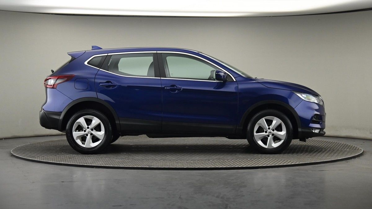 More views of Nissan Qashqai