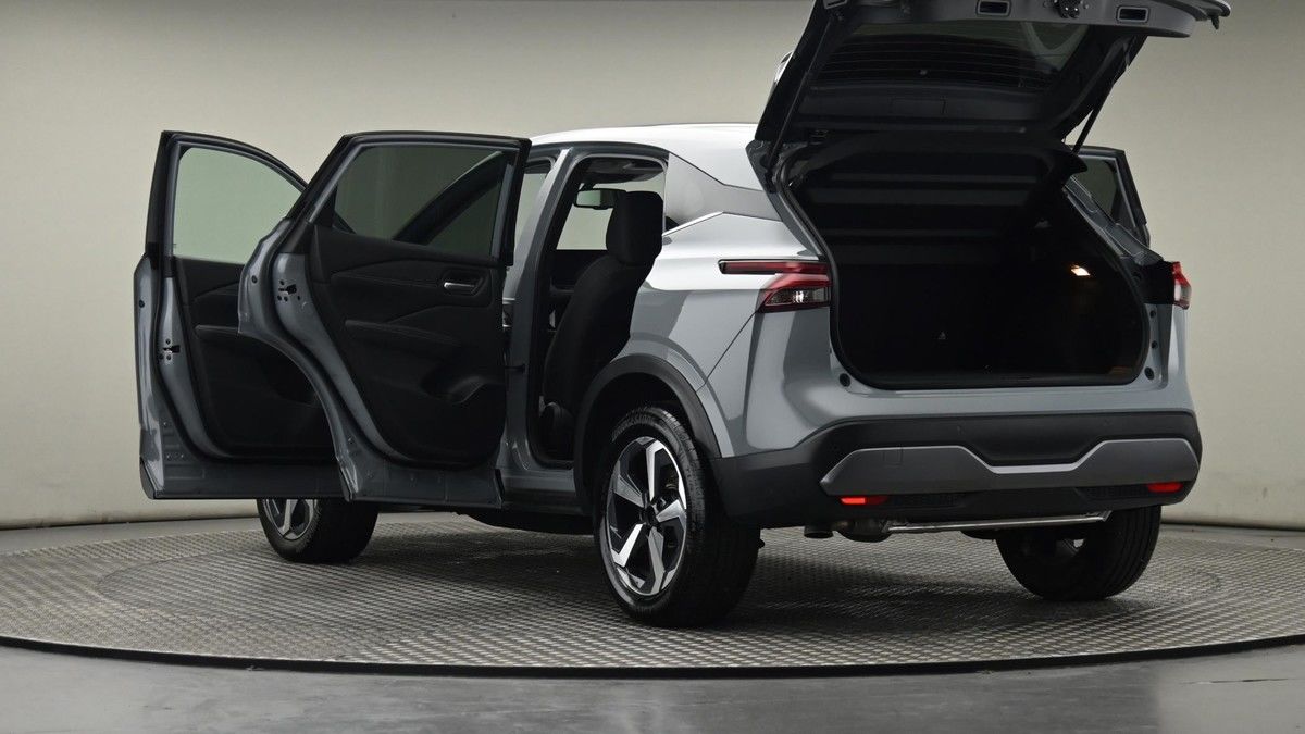 More views of Nissan Qashqai