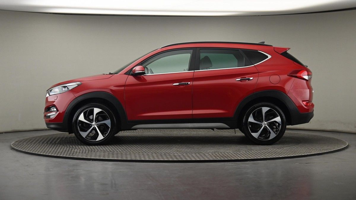 More views of Hyundai TUCSON