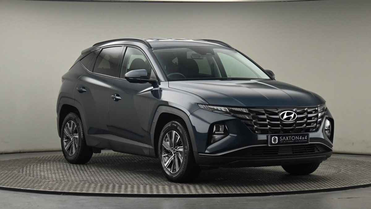 More views of Hyundai TUCSON