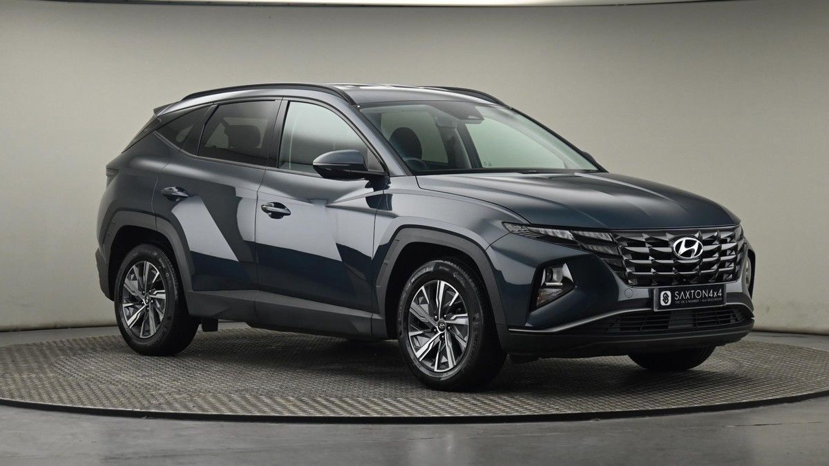 More views of Hyundai TUCSON