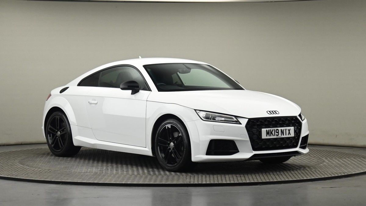 Audi TT Image 20