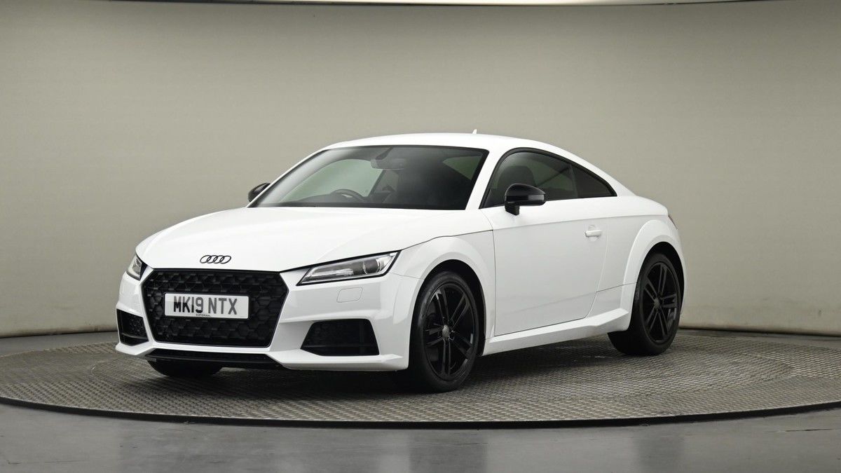 Audi TT Image 22