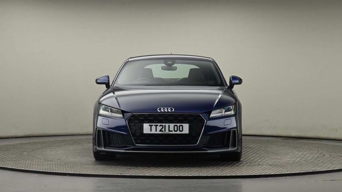 Audi TT Image 20