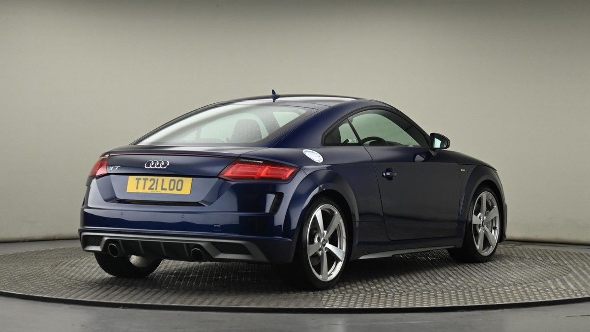 Audi TT Image 25