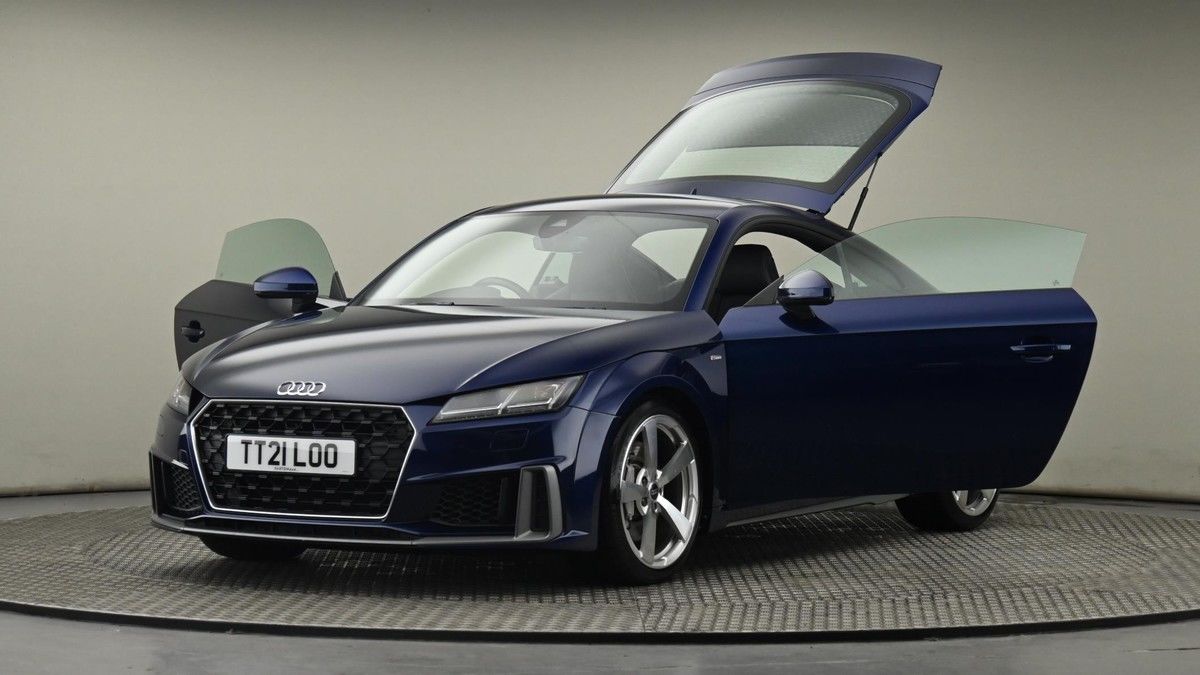 Audi TT Image 27