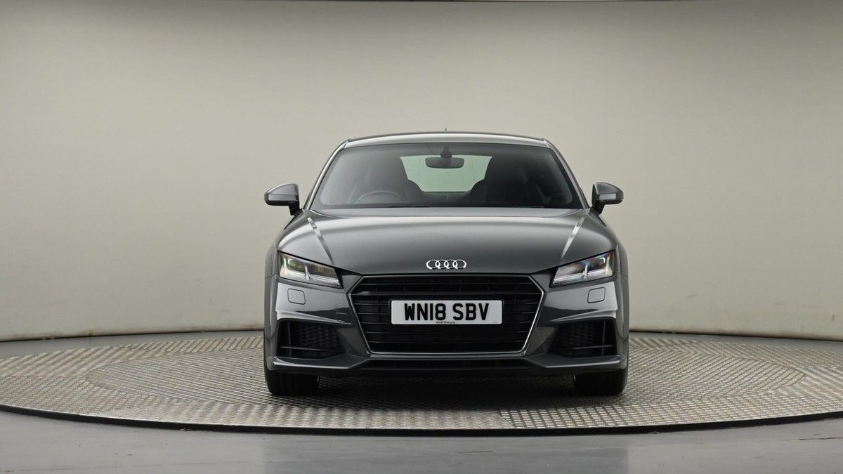 Audi TT Image 21