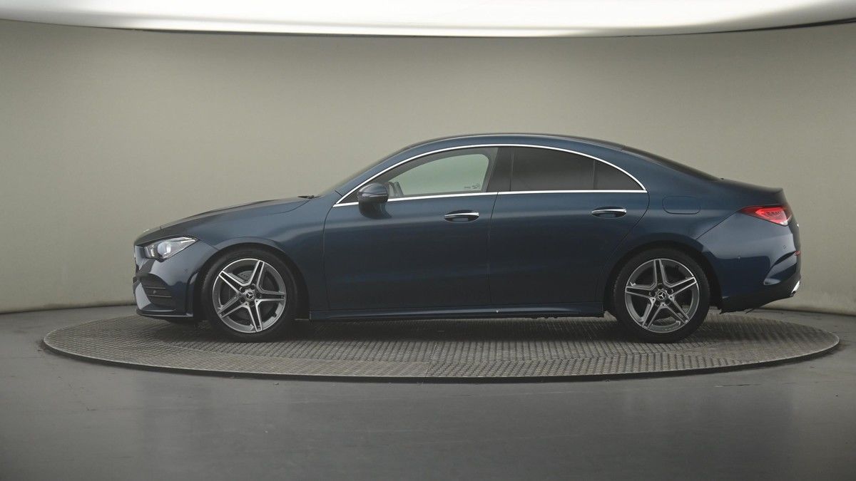 Mercedes-Benz CLA Image 23