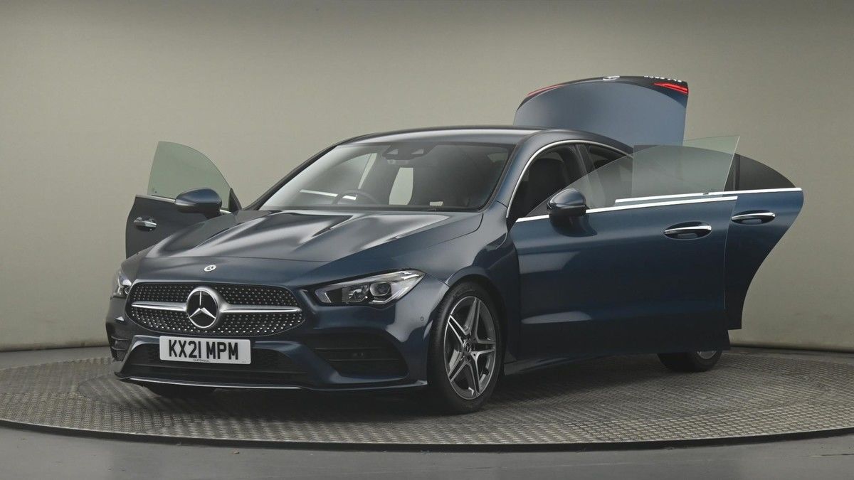 Mercedes-Benz CLA Image 28