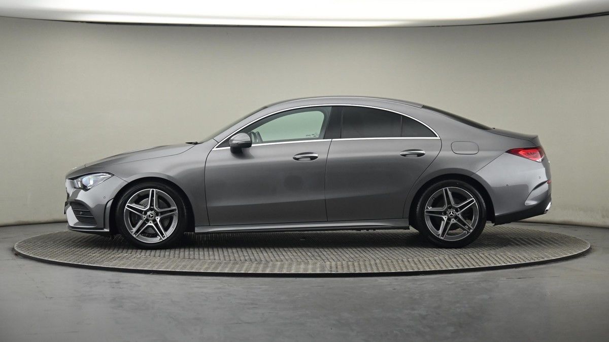 Mercedes-Benz CLA Image 23